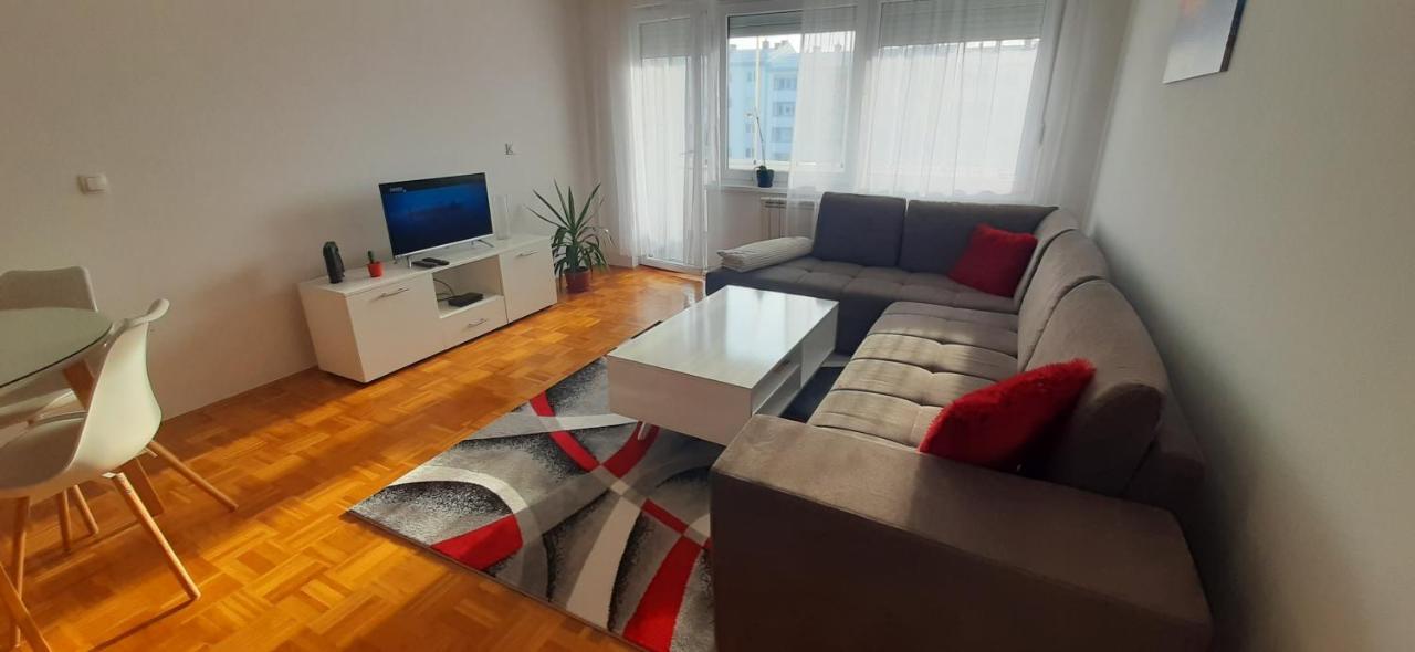 Apartman Stella Istocno Sarajevo Lukavica Exteriér fotografie